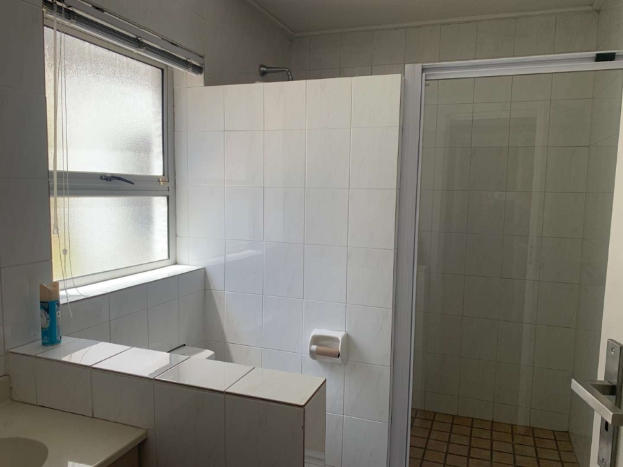 To Let commercial Property for Rent in Maitland Western Cape